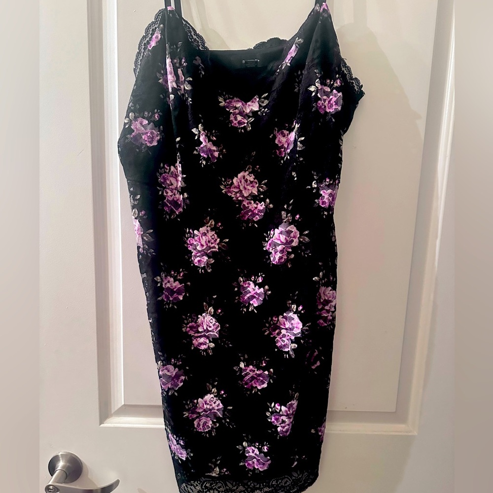 Forever 21 Lace Dress